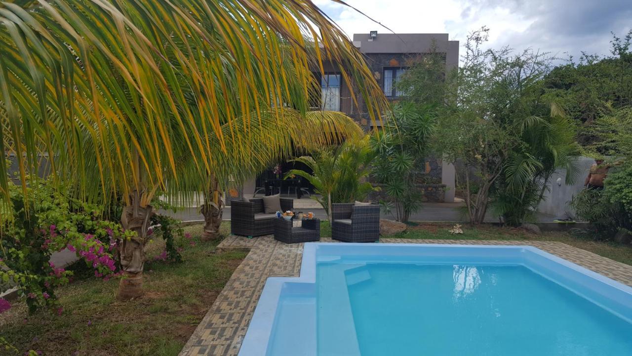 Aux Plaisirs De La Vie Chambre Chez L Habitant Flic en Flac Luaran gambar